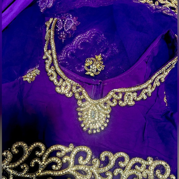 Gorgeous Purple Sari. Heavy Embroidery. Worn once - Picture 1 of 7